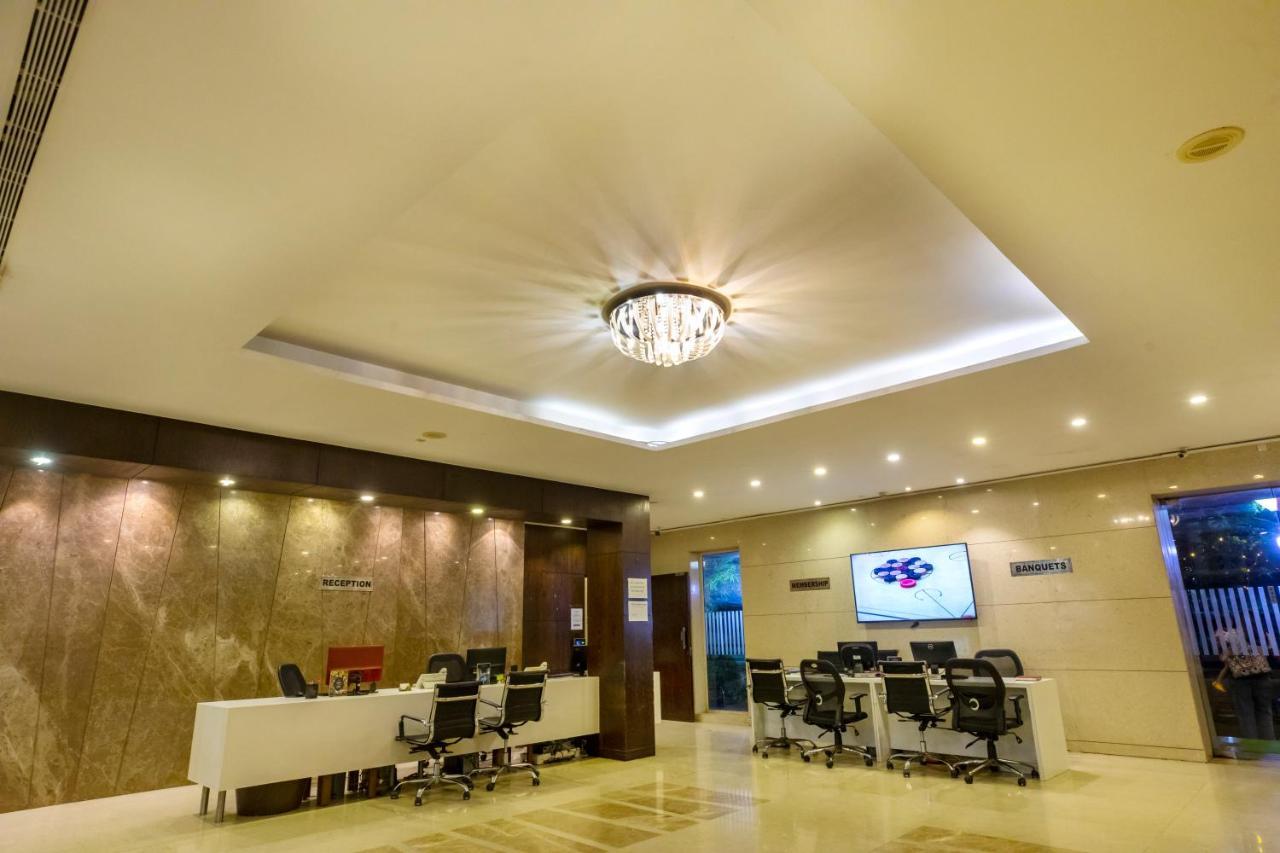 The Thane Club Екстер'єр фото