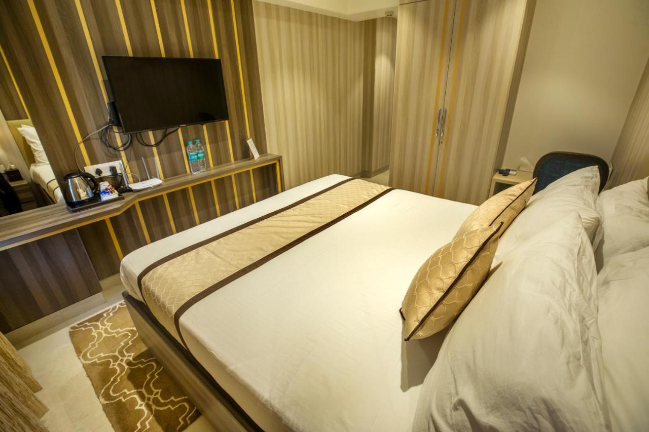 The Thane Club Екстер'єр фото